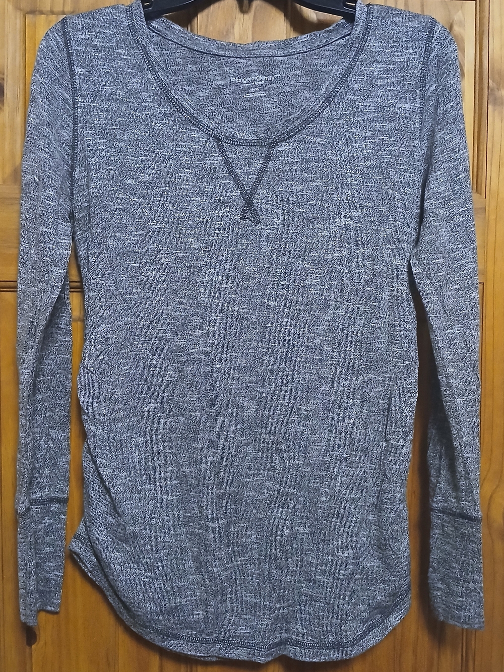 Liz Lange Heathered Charcoal Scoop Neck Long Sleeve Top